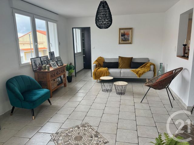 Appartement F5 à vendre - 5 pièces - 90.13 m2 - ST JEAN DE MONTS - 85 - PAYS-DE-LOIRE - Century 21 La Côte Montoise