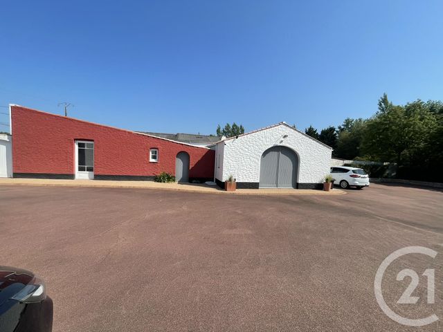 maison à vendre - 6 pièces - 165.0 m2 - LE PERRIER - 85 - PAYS-DE-LOIRE - Century 21 La Côte Montoise