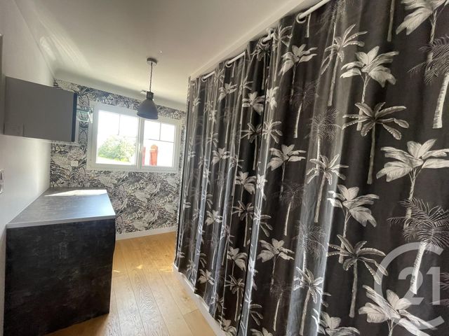 maison à vendre - 6 pièces - 165.0 m2 - LE PERRIER - 85 - PAYS-DE-LOIRE - Century 21 La Côte Montoise