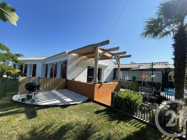 maison à vendre - 6 pièces - 165.0 m2 - LE PERRIER - 85 - PAYS-DE-LOIRE - Century 21 La Côte Montoise