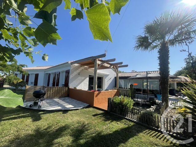 maison à vendre - 6 pièces - 165.0 m2 - LE PERRIER - 85 - PAYS-DE-LOIRE - Century 21 La Côte Montoise