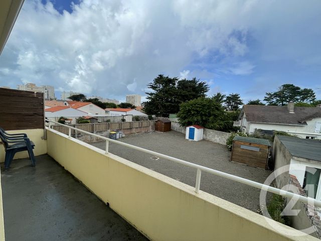 Afficher la photo en grand Appartement T3 à vendre - 3 pièces - 53.89 m2 - ST JEAN DE MONTS - 85 - PAYS-DE-LOIRE - Century 21 La Côte Montoise