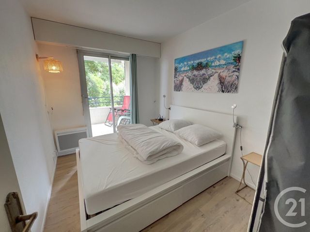 Afficher la photo en grand Appartement F3 à vendre - 3 pièces - 45.2 m2 - ST JEAN DE MONTS - 85 - PAYS-DE-LOIRE - Century 21 La Côte Montoise