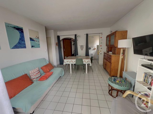 Afficher la photo en grand Appartement F3 à vendre - 3 pièces - 45.2 m2 - ST JEAN DE MONTS - 85 - PAYS-DE-LOIRE - Century 21 La Côte Montoise