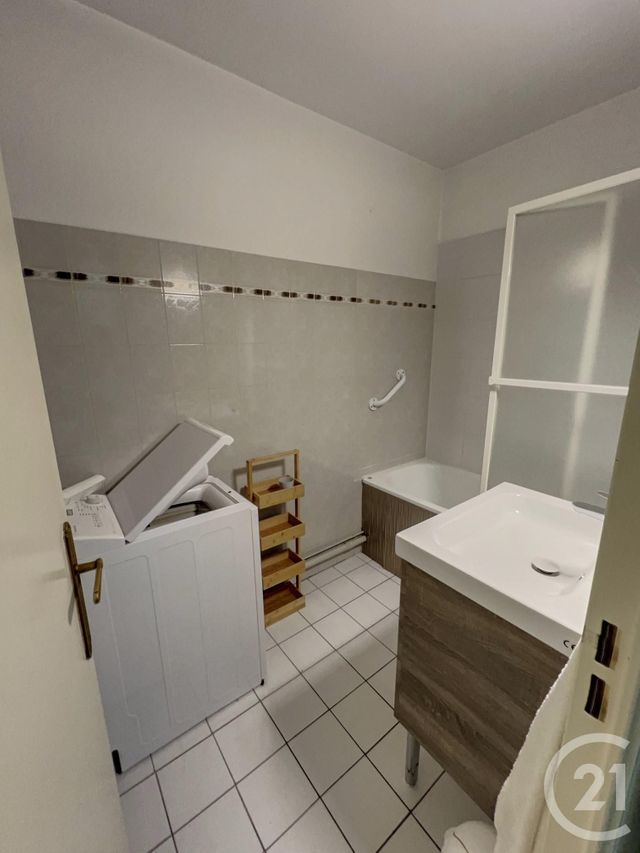 Afficher la photo en grand Appartement F3 à vendre - 3 pièces - 45.2 m2 - ST JEAN DE MONTS - 85 - PAYS-DE-LOIRE - Century 21 La Côte Montoise