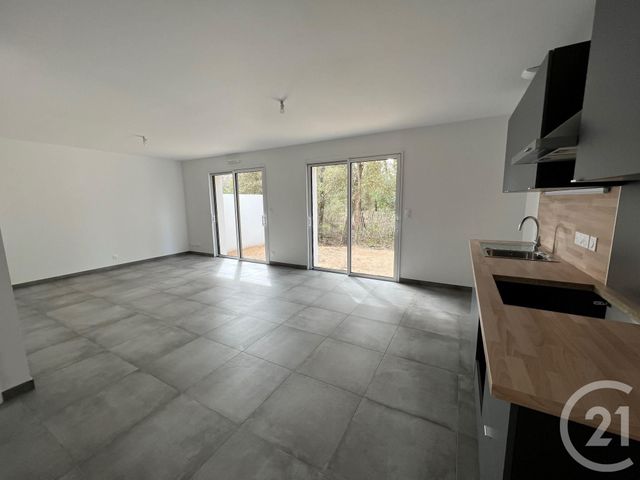 maison à louer - 4 pièces - 89.42 m2 - ST JEAN DE MONTS - 85 - PAYS-DE-LOIRE - Century 21 La Côte Montoise