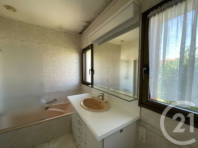 Afficher la photo en grand maison à vendre - 5 pièces - 137.0 m2 - ST JEAN DE MONTS - 85 - PAYS-DE-LOIRE - Century 21 La Côte Montoise