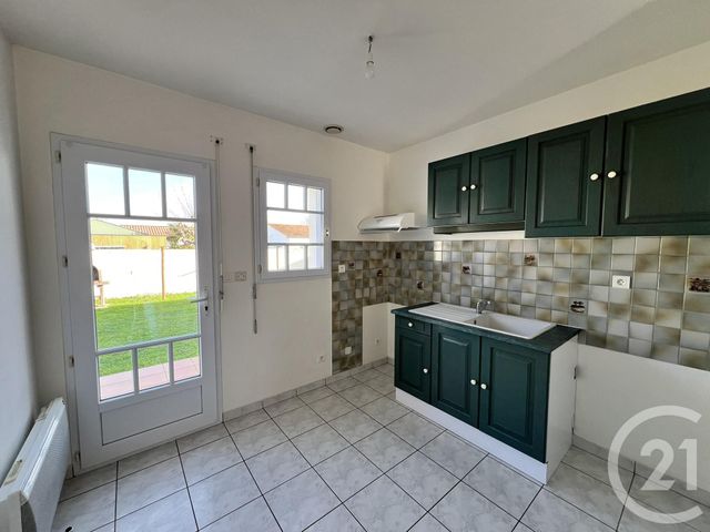 maison à louer - 3 pièces - 64.57 m2 - ST JEAN DE MONTS - 85 - PAYS-DE-LOIRE - Century 21 La Côte Montoise