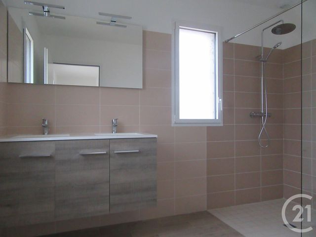 maison à louer - 4 pièces - 85.34 m2 - ST JEAN DE MONTS - 85 - PAYS-DE-LOIRE - Century 21 La Côte Montoise