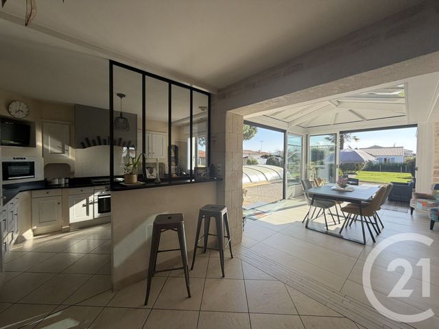 maison à vendre - 5 pièces - 180.0 m2 - ST JEAN DE MONTS - 85 - PAYS-DE-LOIRE - Century 21 La Côte Montoise