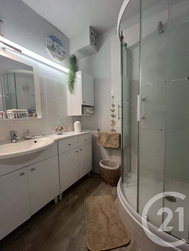 Appartement F2 à vendre - 2 pièces - 41.81 m2 - ST HILAIRE DE RIEZ - 85 - PAYS-DE-LOIRE - Century 21 La Côte Montoise