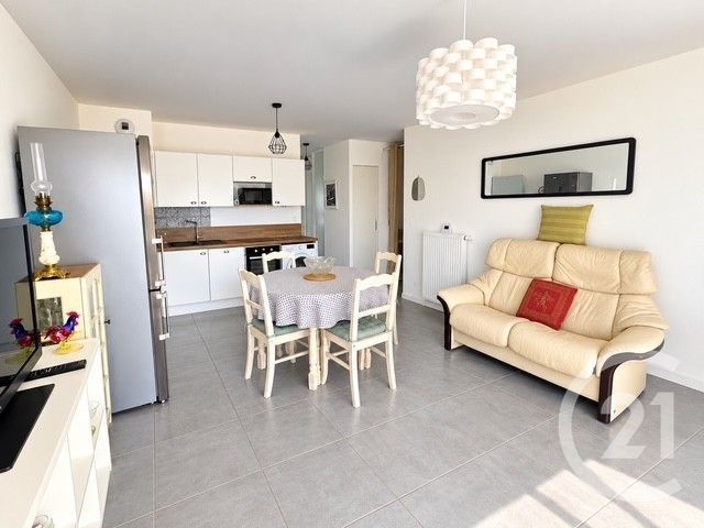Appartement T3 à vendre - 3 pièces - 63.15 m2 - ST JEAN DE MONTS - 85 - PAYS-DE-LOIRE - Century 21 La Côte Montoise