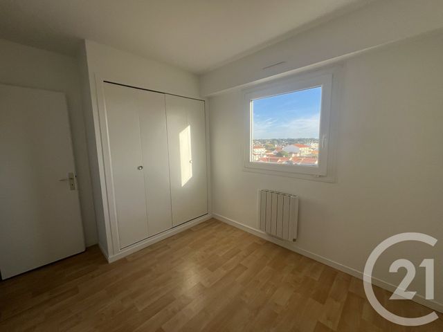 Appartement F3 à louer - 3 pièces - 47.92 m2 - ST HILAIRE DE RIEZ - 85 - PAYS-DE-LOIRE - Century 21 La Côte Montoise